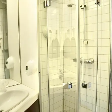 Hotel Ro 3*