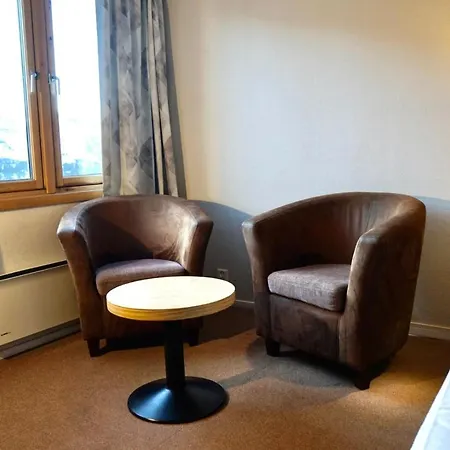 Ro Hotel